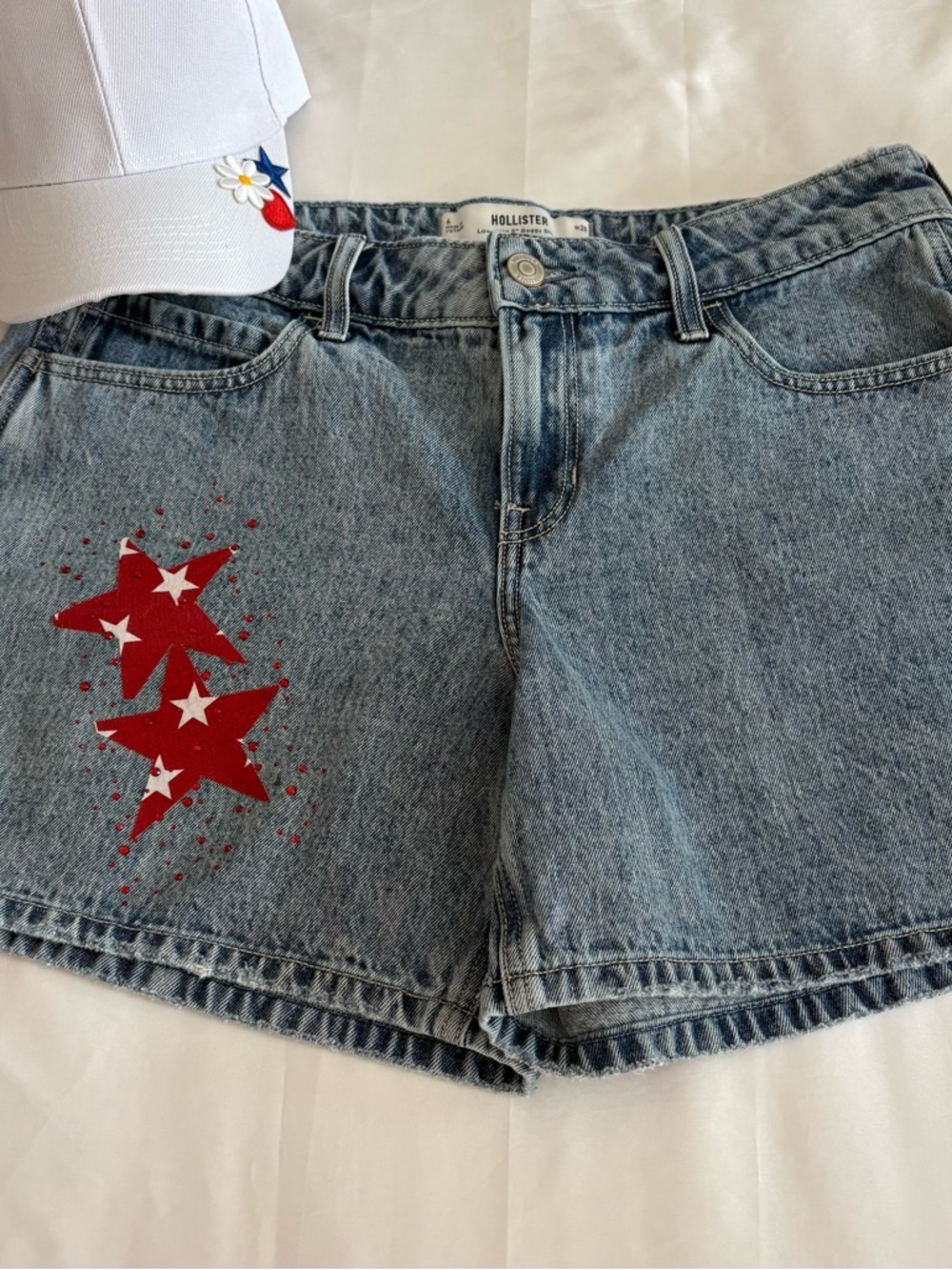 Hollister Light Wash LR 5” Baggy Denim Shorts Size 6 Custom Detail USA Festival